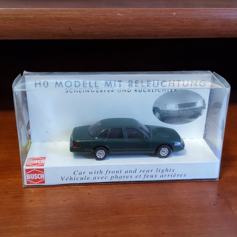 Vintage 1998 Busch HO5648 Ford Crown Victoria